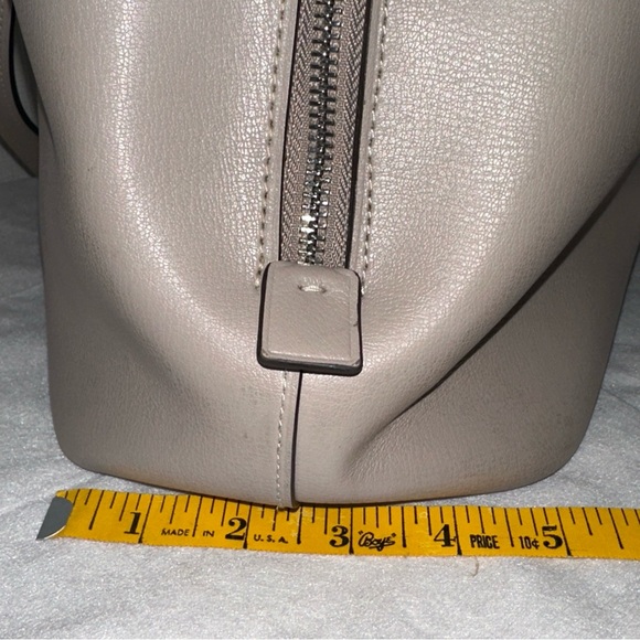 Large Coach tote bag in EUC Grey - Picture 10 of 12